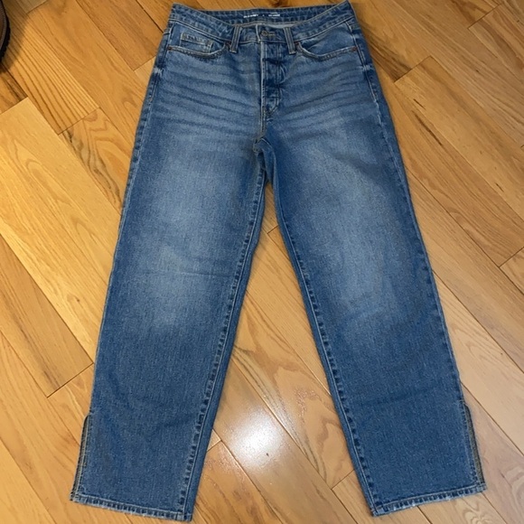 Old Navy High Rise Loose Side Slit Jean in size 8, no flaws - Picture 4 of 13